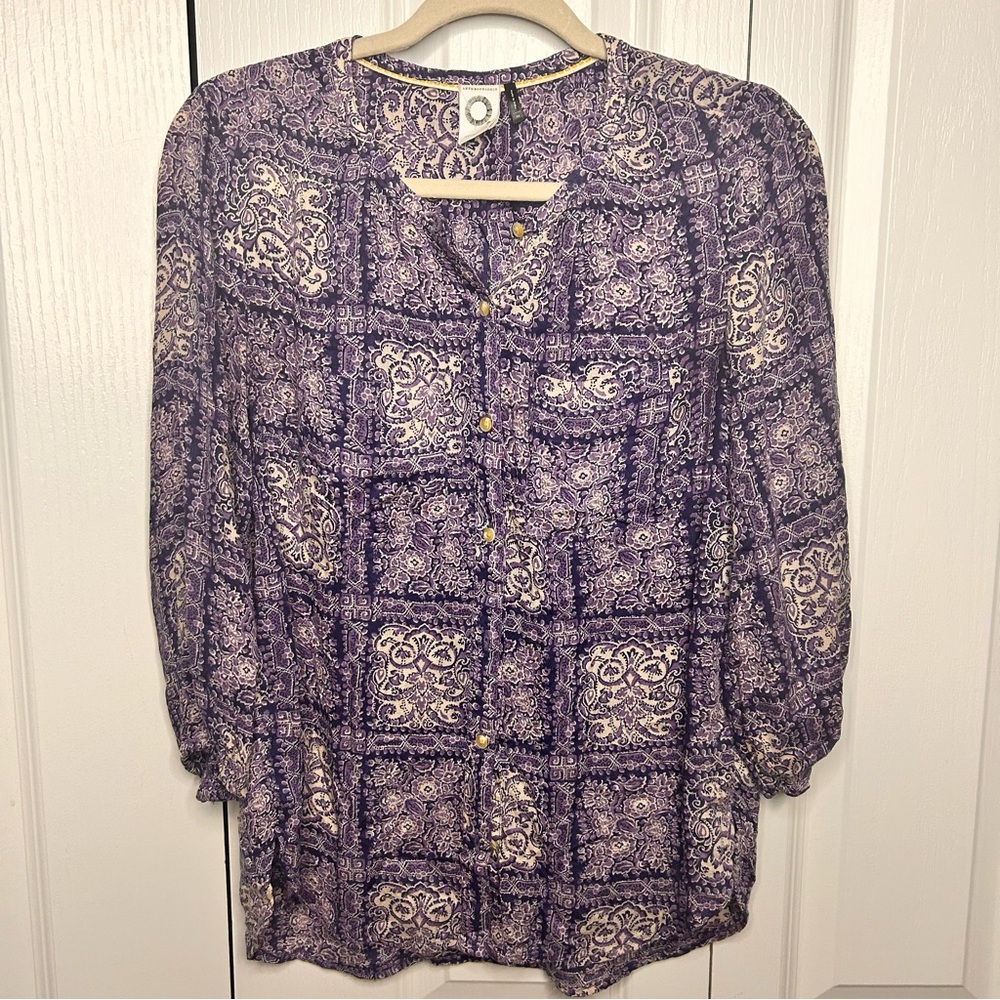 Akemi + Kin Blouse Womens XS Navy Purple Floral Button Up Anthropologie‎